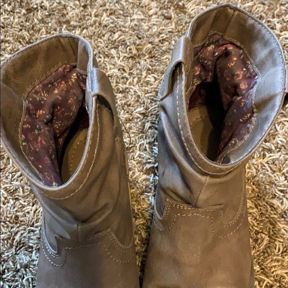 Short ankle boots/cowboy boots - Picture 3 of 4